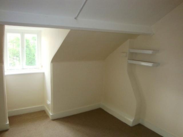 			NEWLY REFURBISHED, 3 Bedroom, 1 bath, 1 reception Flat			 Birchington Road, KILBURN